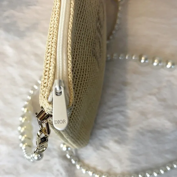 Dior Capture Totale Sample Set with Tan Woven Clutch with Pearl Crossbody Strap - Picture 5 of 8
